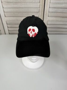 DISNEY Poison Apple Dad Hat Black Embroidered Snow White Evil Queen Unisex-OS